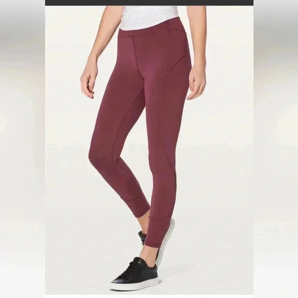 Lululemon In Movement 7/8 Leggings in Redwood Inseam 25” Size 6 - Picture 7 of 7